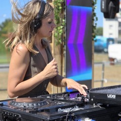 Anna House Tech house