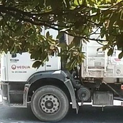 Me estan tocando el pito los de la basura…