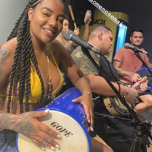 LUDMILLA CANTANDO PAGODE / SAMBA  / AS MELHORES