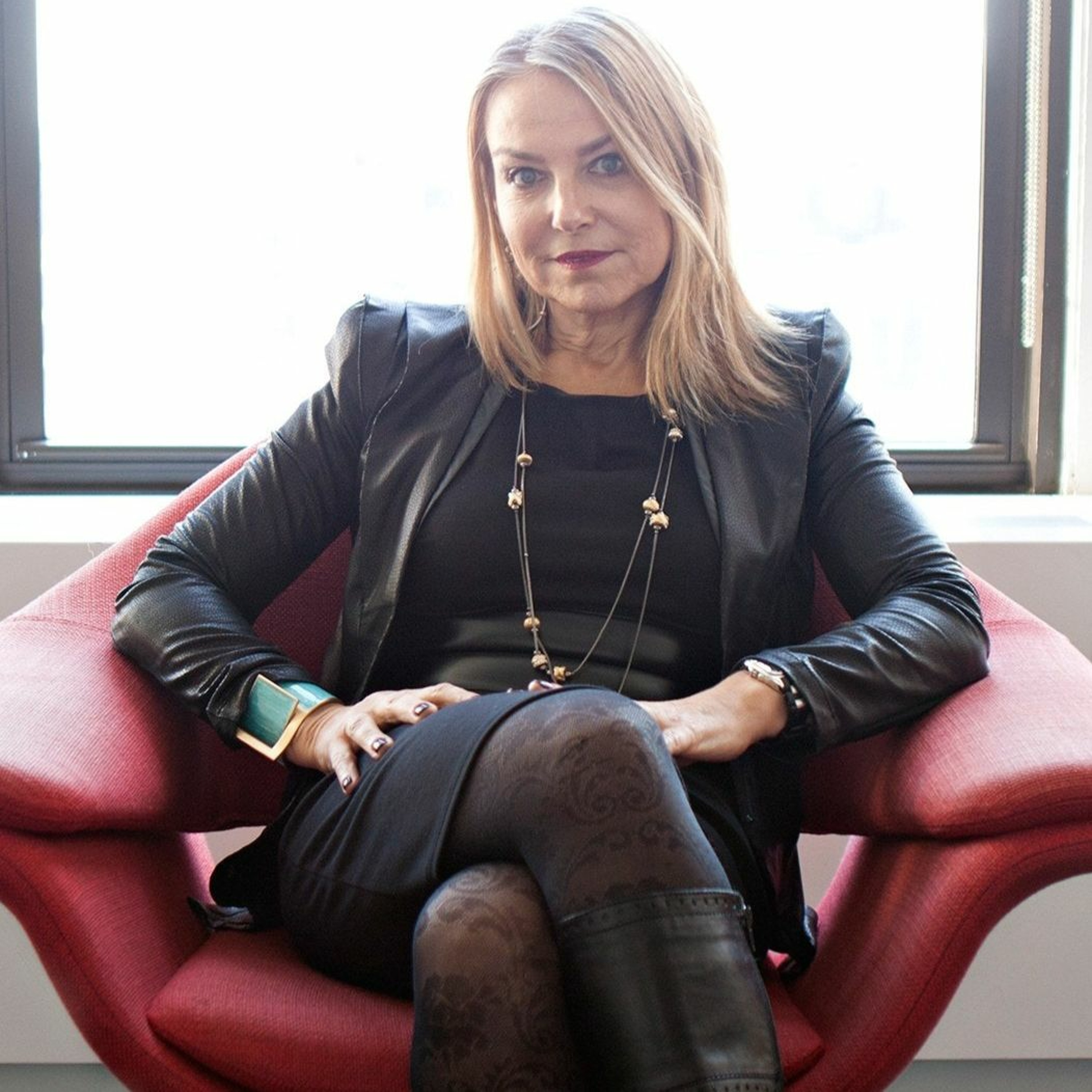 The Magical Mystery Tour Mar 27 2020 Esther Perel on the Challenges of Modern Love & Relationships episode artwork