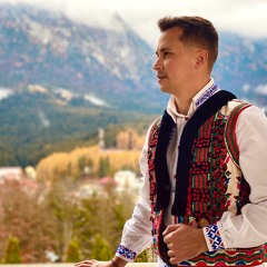 4 ore de Colinde Tradiționale