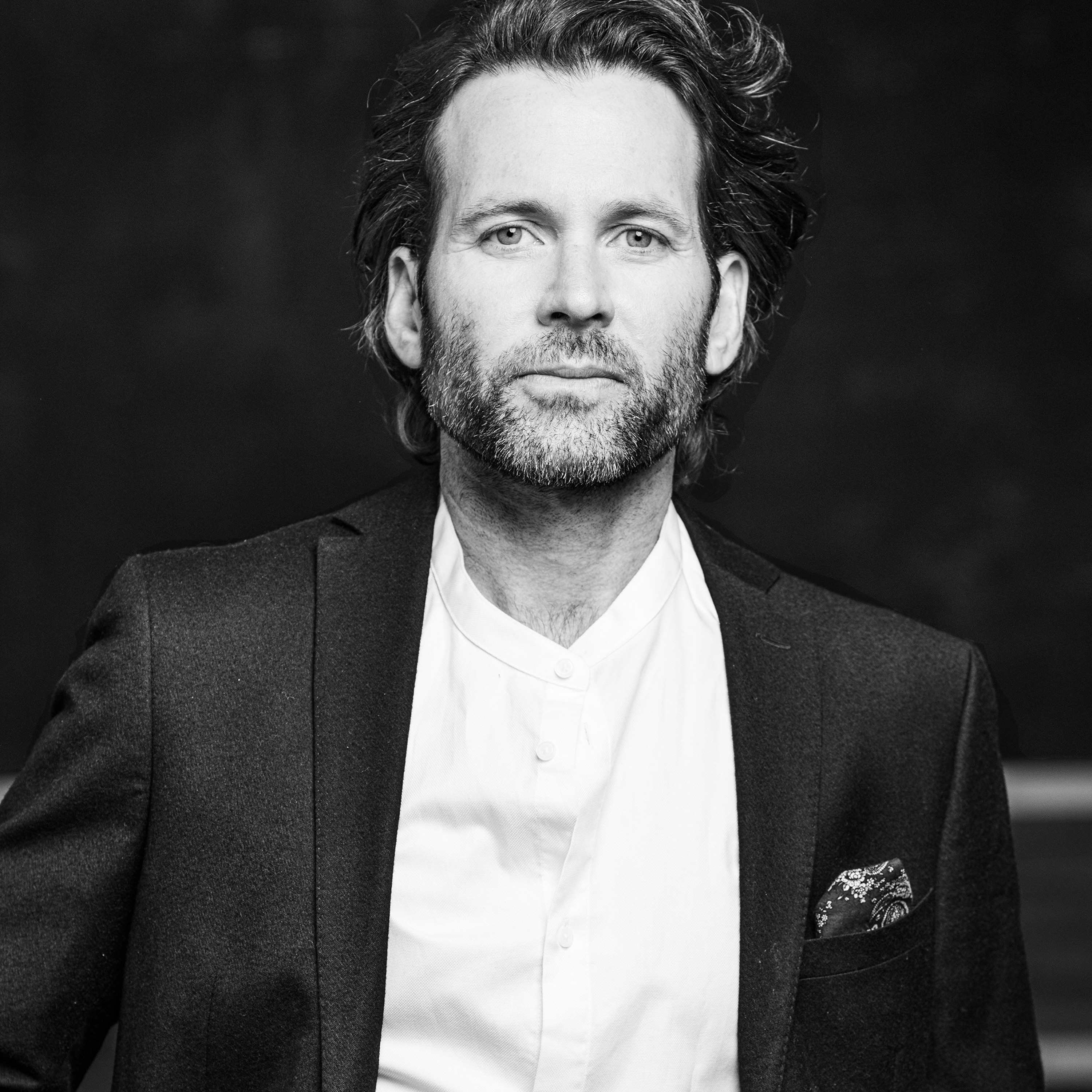 Eion Bailey on Breaking it Down with Frank MacKay - 'From,' 'Band Of Brothers.''Fight Club'
