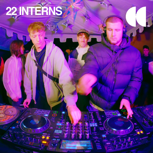 Trance & Hard House Hits at a Backyard Party | 22 INTERNS