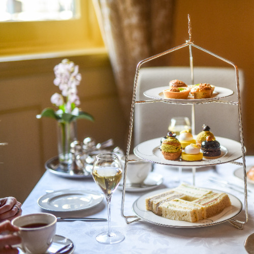 Lizzy Marshall: High Tea Lecture - Magritte and the Mad Hatter