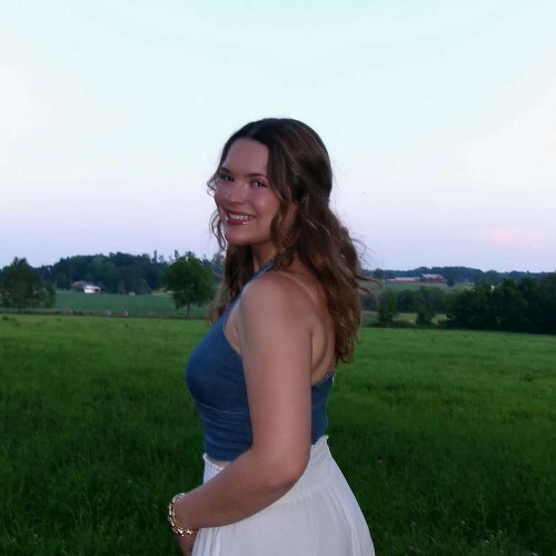 Short Takes Podcast : Ava Houy's Guide to Having a Successful Sorority Rush