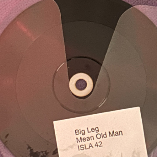 pi premiere: Big Leg - No Sound ft. Nikita T [ISLA]