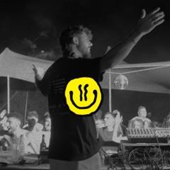 techouse&friendset