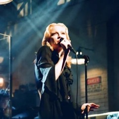 Madonna - Fever (Live at Saturday Night Live 1993)