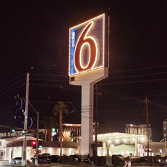 MOTEL 6