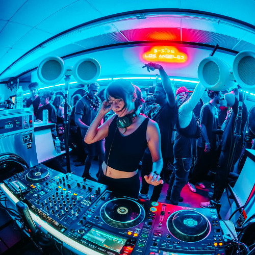 dela Moon @ B-Side LA - Get Washed 360