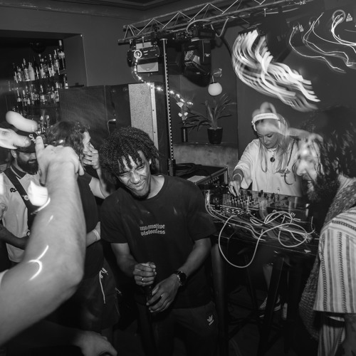 COCO Dubz B2B Kaya w/ Kaisan T, PAB, JohnnieDarko,Vision, Kidicarus & JWalks [Live from Rouge Bar]