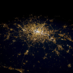 4-D TRAVELLER - Nocturnal Metropolis