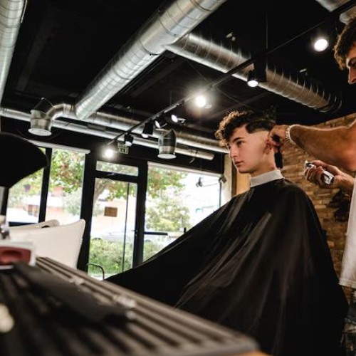Sharpen Your Skills: A Guide to Barber Classes and Courses Near You