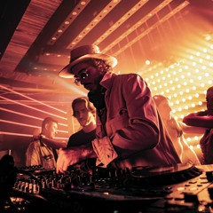Nocturnal Rhythms: A Melodic Journey Through CDMX