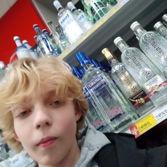 makemoney!/yobitch (tainiykick/near4k)