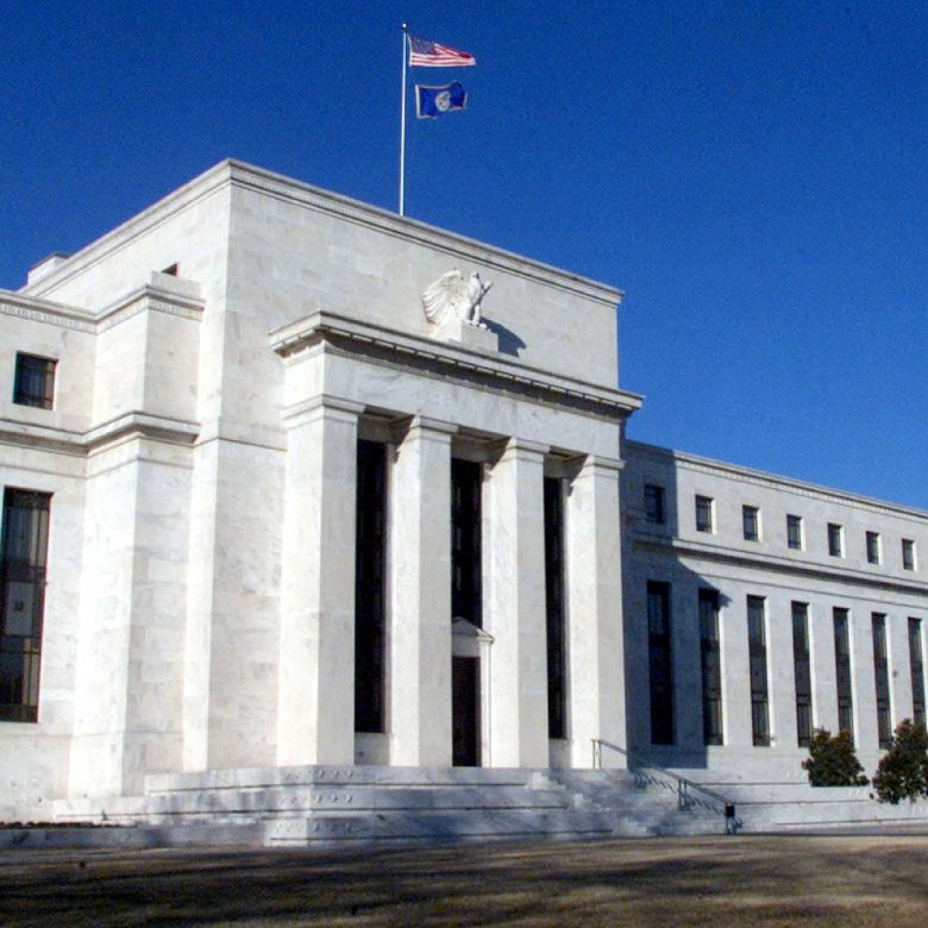 Business update: Key interest rate decisions expected this week (25.7.23) episode artwork