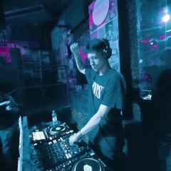 SET THE CAVE 24-10 - JOHNNY SIENRA