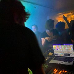 Tommy Hanso live La Soeur