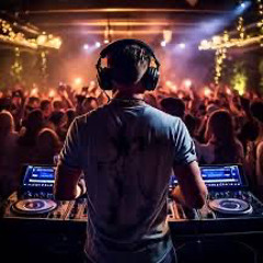 Escape Dj presents - BRAN live rec🔴26.10. Warm up - credit keinemusik.