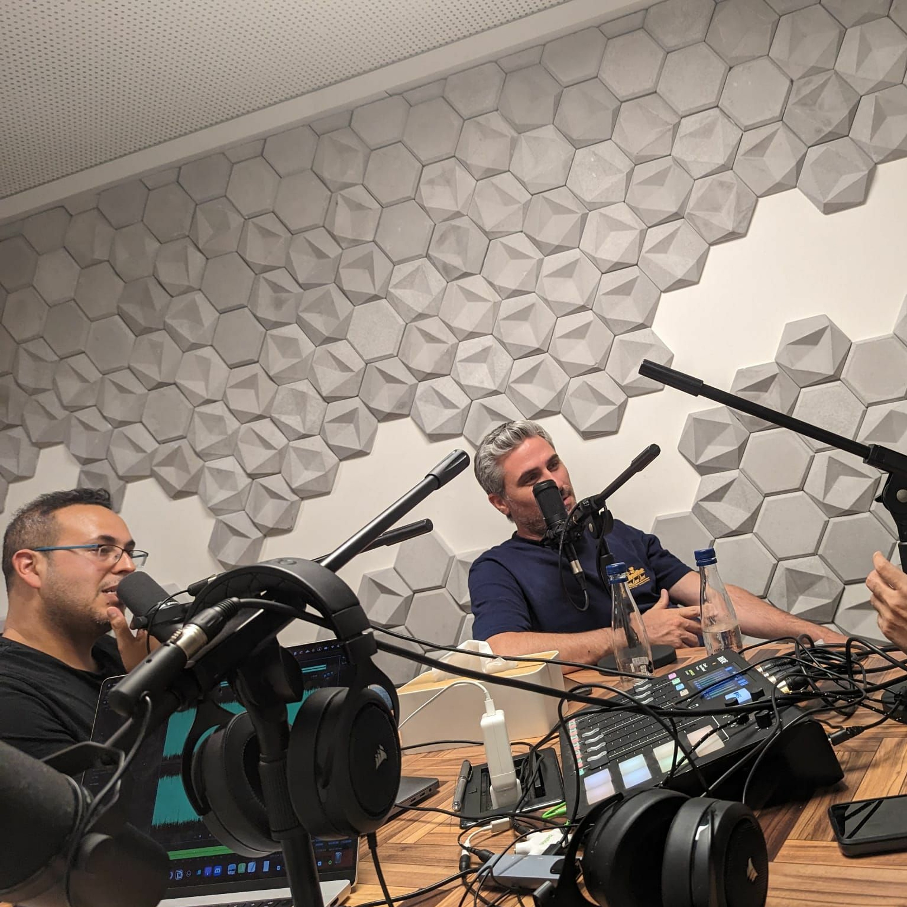 פרק #387 - חיפה תכף אלופה ציון 3 – הפודקאסט פרק #387 - חיפה תכף אלופה