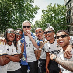 Quỳ Hết Xuống Đây Là Nhạc Của Nhà Vua - Hala Madrid