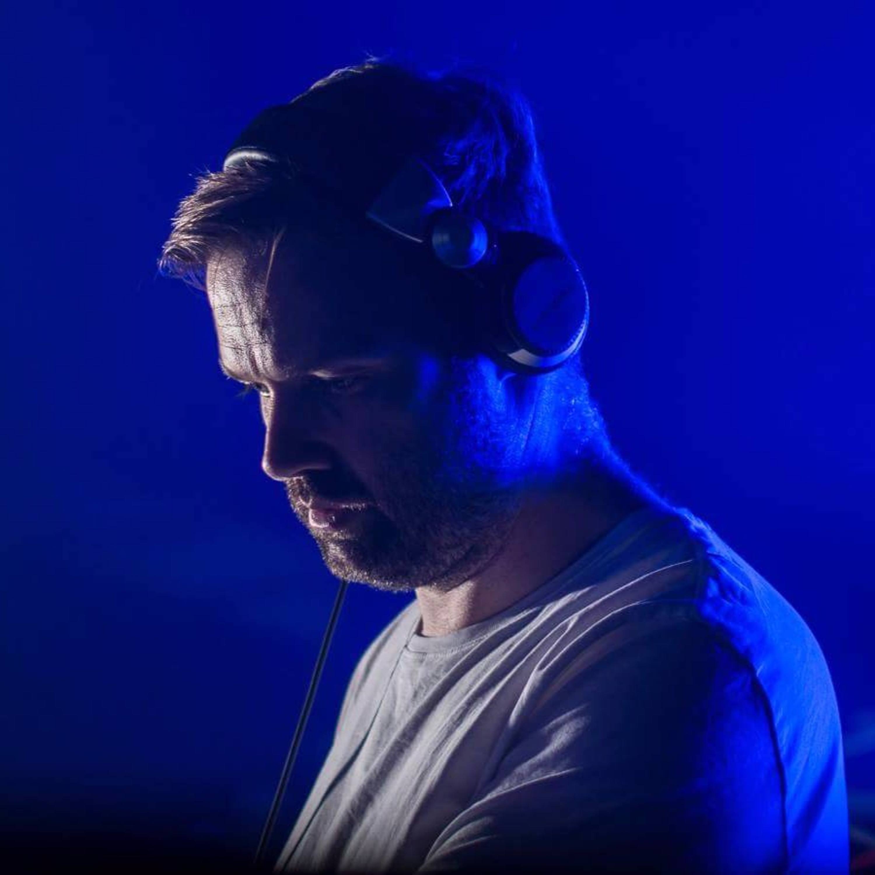 Paul Thomas presents UV Radio