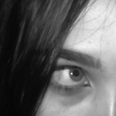 انت الي غلطانن ونقولك سامحني.