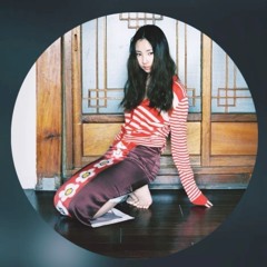 유라(youra) - (1) [Motif, Throat, Faded, The Cherry Trees, He or She, Trapped in The Zoo, Tentacles]