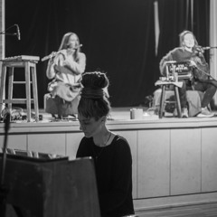 Anahita i Cherubiny - Brzask