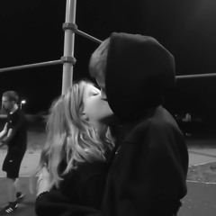 ‎⁨هاي اول مره بعمري اشوف انسان عيونه امان⁩.