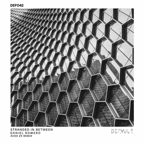 Premiere: Daniel Romero - Stranded In Between (Avox25 Remix) [Default Series]