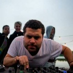 Özgür Can - Live @ Featured Artist, Proton Radio 07.04.2004