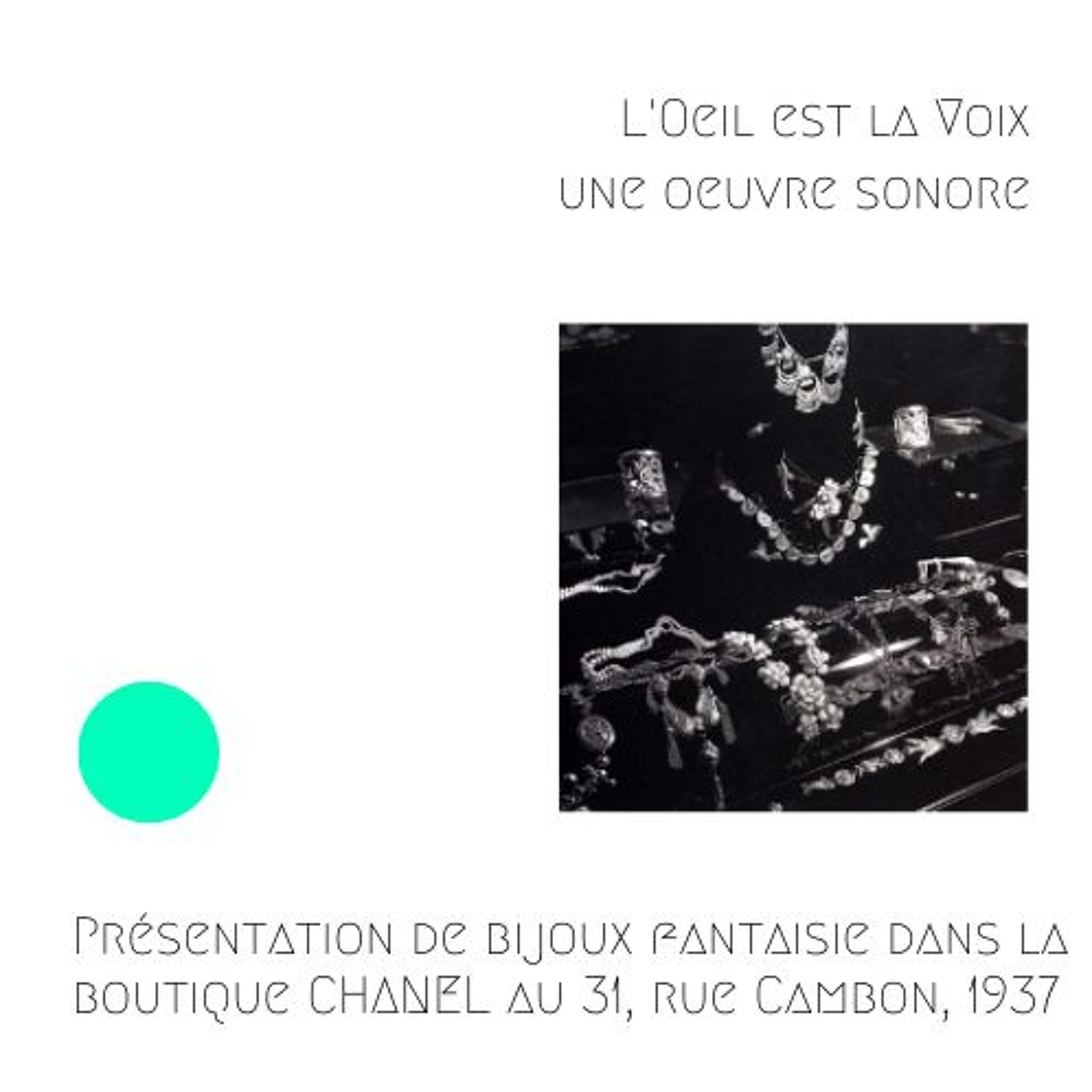 CHANEL - Présentation de bijoux fantaisie dans la boutique CHANEL au 31, rue Cambon, 1937