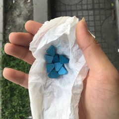 Thần Thoại - Thái Hoàng