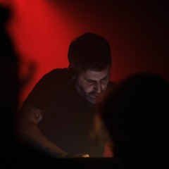 Ángel Negrín @ Luna Roja III (12:15-1:30)