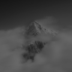montaña solitaria