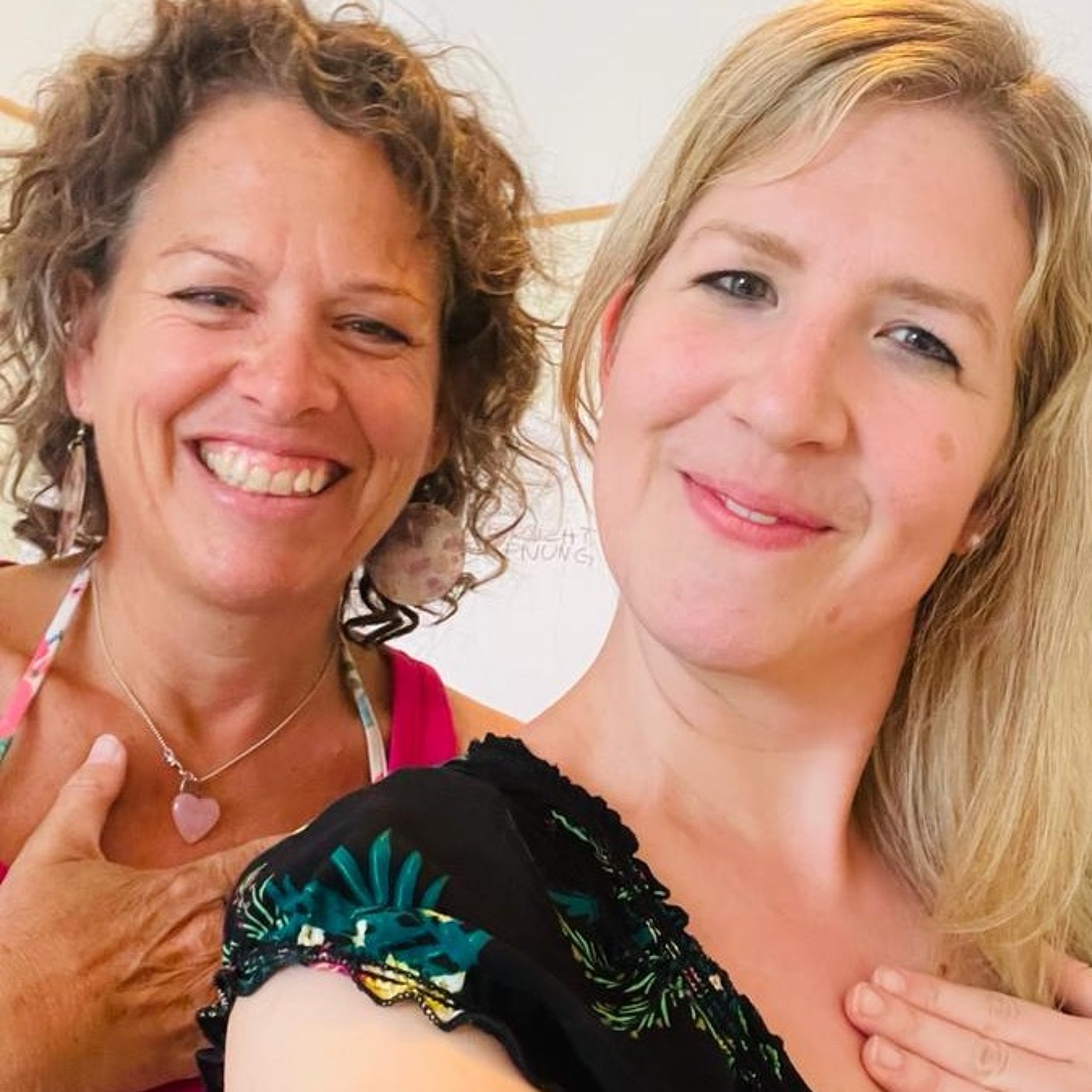 Liebes Leben, ... by Sandra & Fabienne
