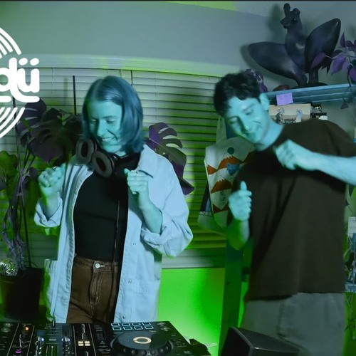 echo7 Radio #1: echo7 b2b honeydü