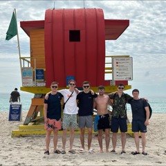 🇺🇸 ☀️ 😎