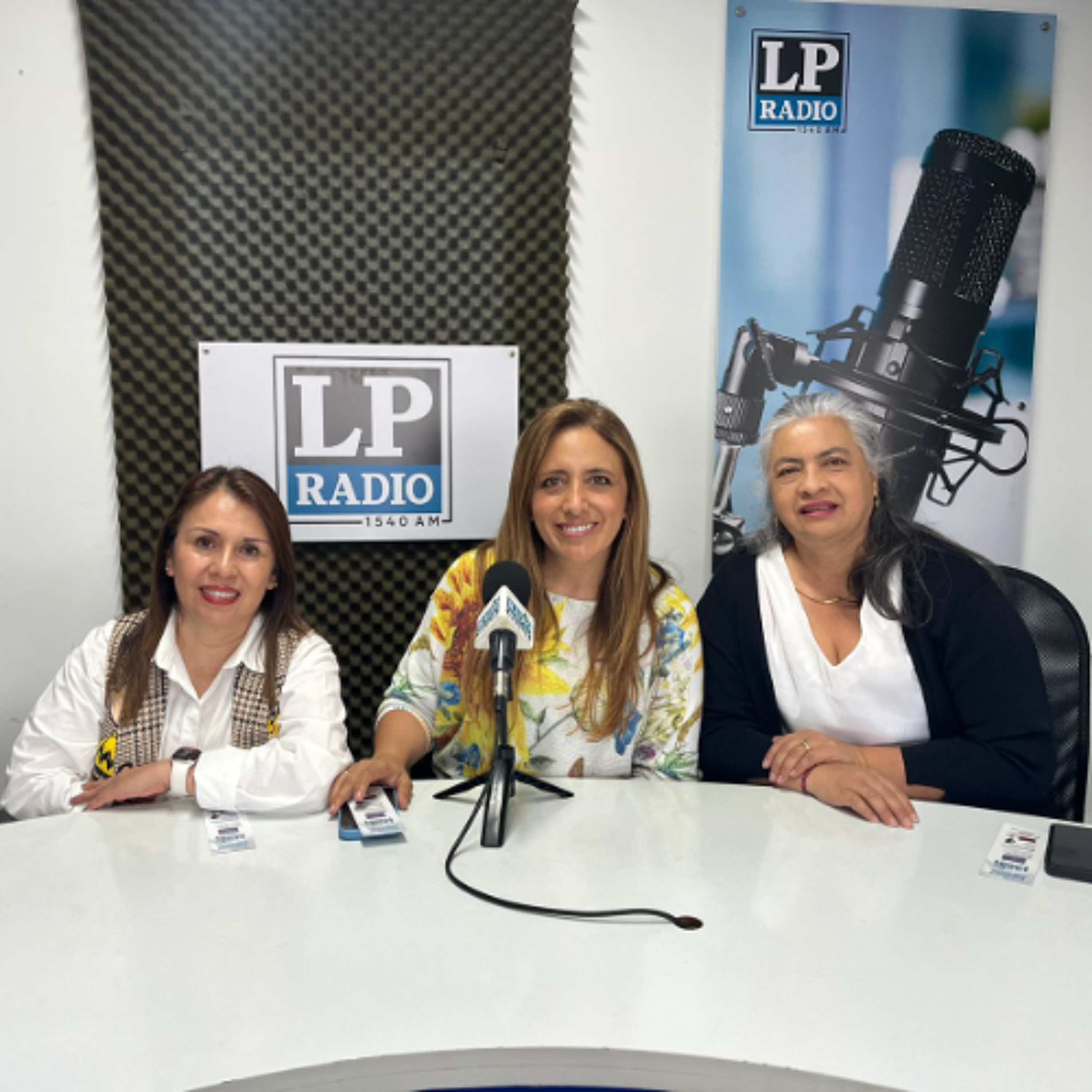 9. Entrevista con integrantes de la Corporación Sagrada Familia de Manizales episode artwork
