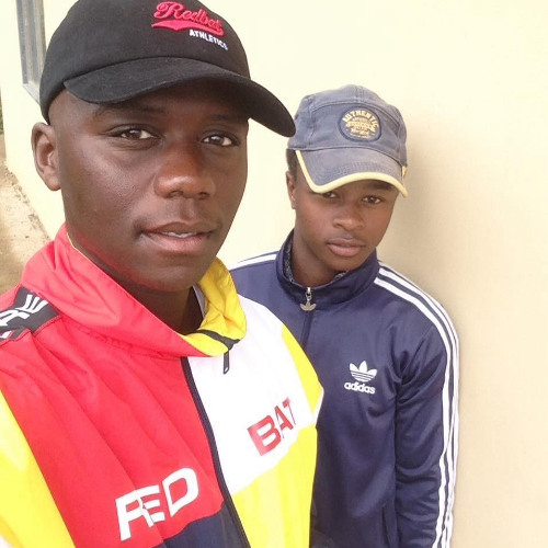 ANTI-STYLE - DRIE UILTJES///RIVOLUTION