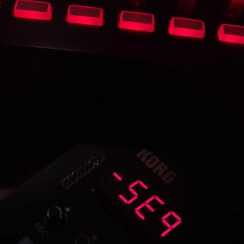 MIX LIVE SET/ hardtek acid /nts-1 poly88 synth
