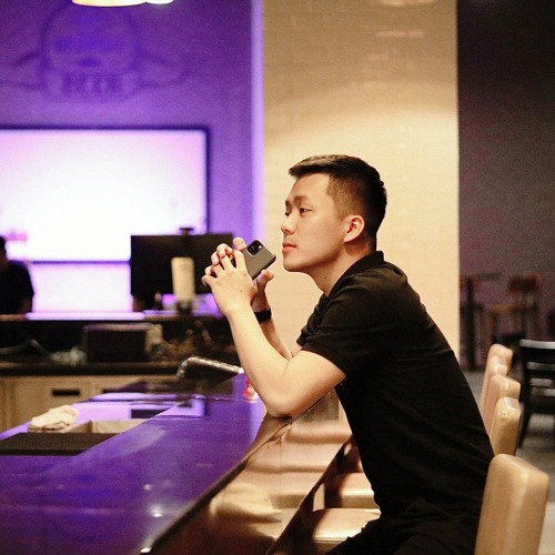 Anh Vẫn Ở Đây