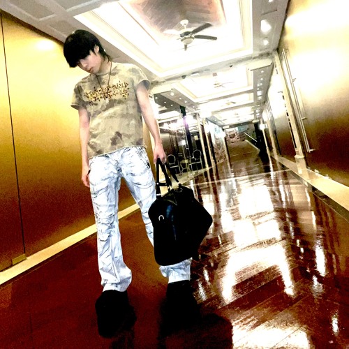 汗 + Kryds