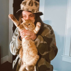 Throw Some D's (Scratch The Surface Flip)