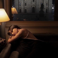 تعبانة منك من حنيني من الهوى