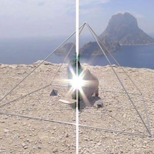 circles + crescent (p. jxlyy)