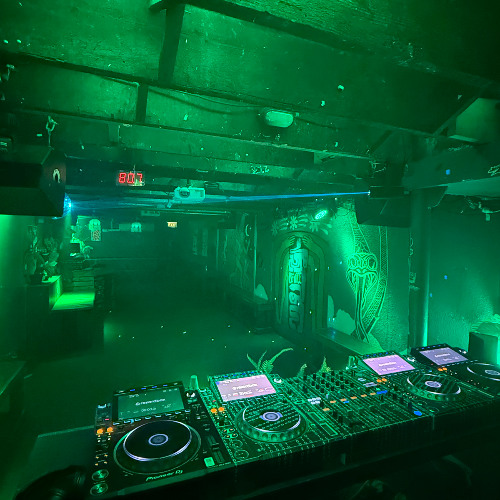 DATA_002 Closing Set