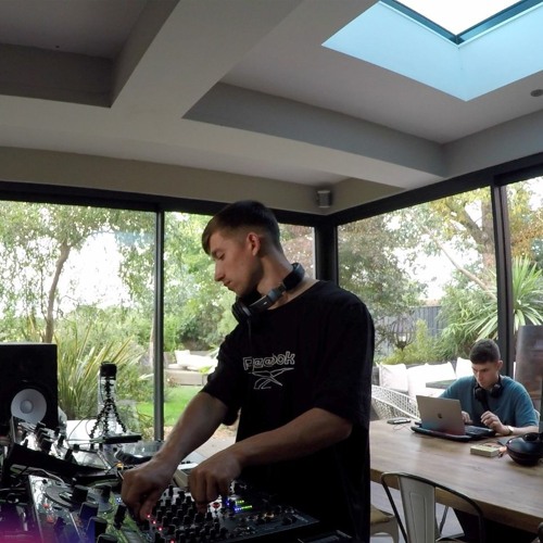 Benjamin Luca Techno Set Live From Jungle Hideaway