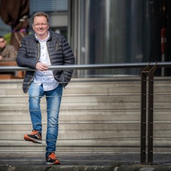 Sitting Around (original Mix)